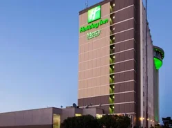 Holiday Inn Des Moines-Downtown-Mercy Campus, an IHG Hotel
