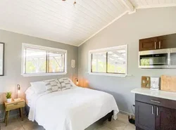 Surf Getaway, Queen Bed, Private Lanai