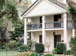 Merritt House Hotel