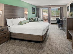 Yosemite Southgate Hotel & Suites