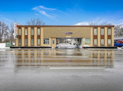 OYO Hotel Downtown Peoria I-74