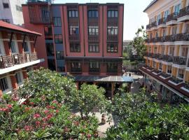 Rambuttri Village Plaza Accommodation Rooms