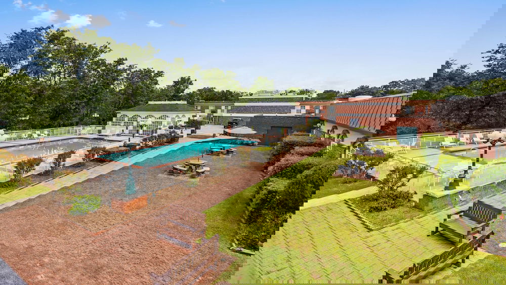 Best Western Eureka Inn - thumb 1