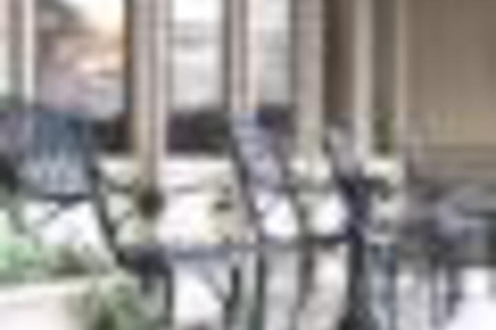 Bethesda Court - thumb 5