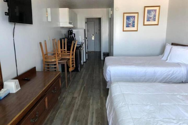 Southern Breeze Oceanfront Motel - thumb 7