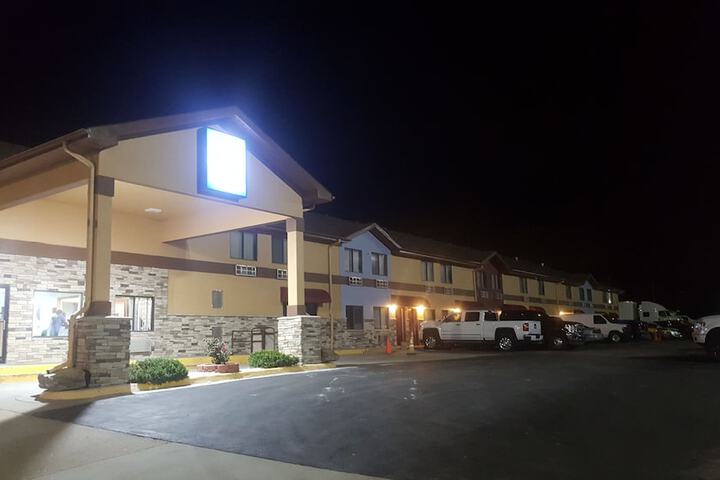 Americas Best Value Inn & Suites Harrisonville - thumb 5