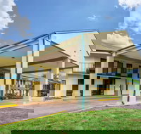 Quality Inn  Conference Center - Accommodation Rooms