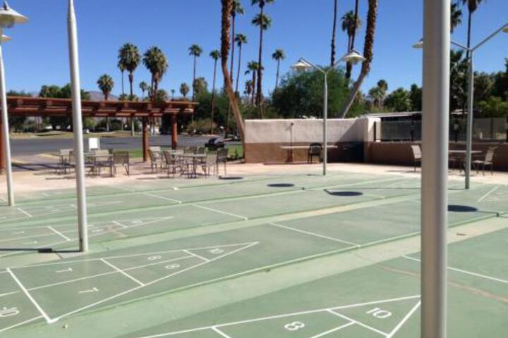 Roadrunner Club 299 Home - thumb 4