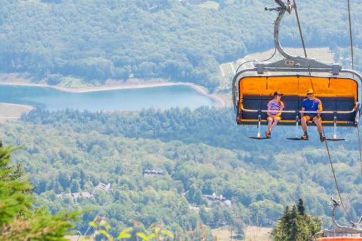 Ski In Ski Out 2 Br Condo With View Of Ski Lift! Condo - thumb 3