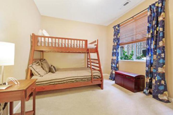 Rio Nido Retreat - thumb 5