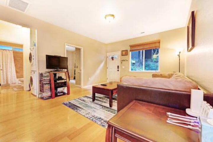 Rio Nido Retreat - thumb 1