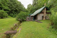 1 Bed 1 Bath Vacation home in Sylva
