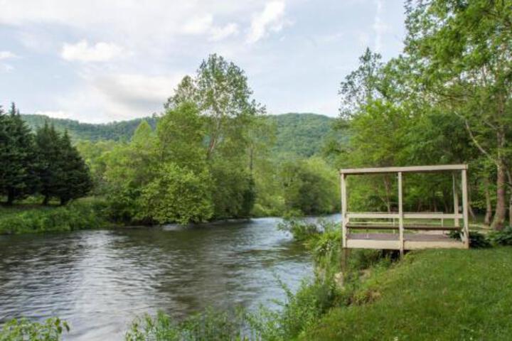 Along The River Cottage - thumb 1
