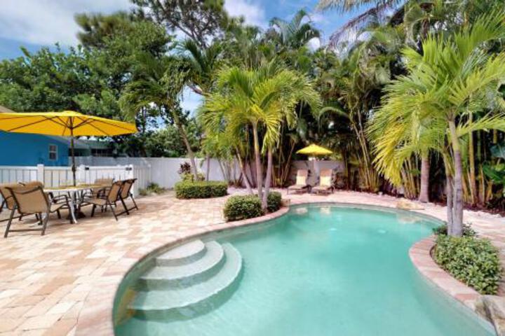 A Cozy Cottage - thumb 3