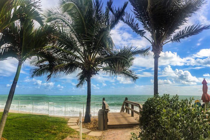 Holiday Inn Oceanside, An IHG Hotel - thumb 1