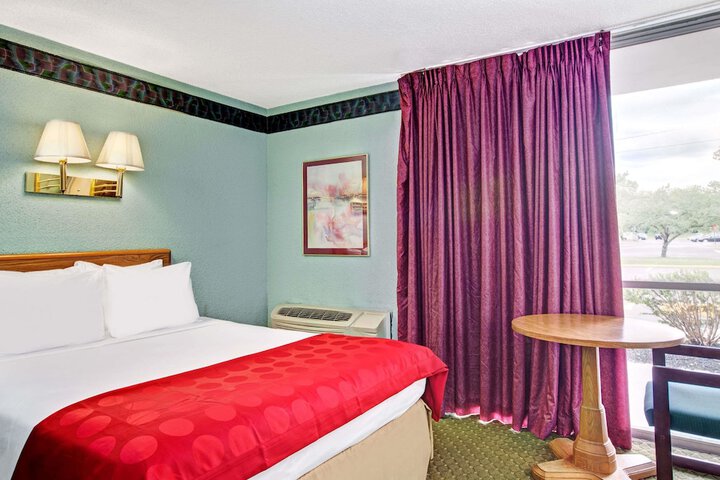 Ramada By Wyndham Parsippany - thumb 5