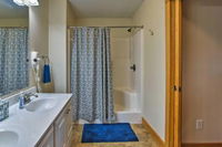 Fleetwood Cabin w / Hot Tub Near Blue Ridge Pkwy