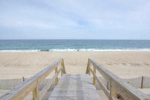 Bethany Beach House 1000 Feet From The Ocean! - thumb 1