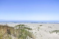 The Little Orcas 200 Walk to the Beach