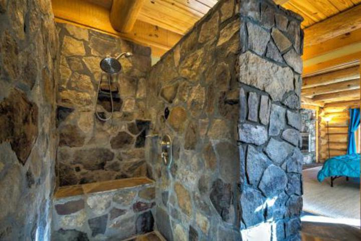 Upper Lodge Brevard Cabin On 80 Acres W / Pool! - thumb 6