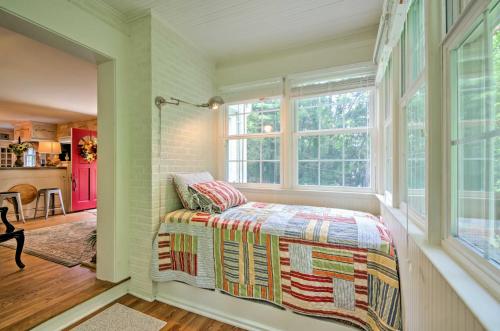 Le Canard Cottage With Porch 10 Mi To Asheville! - thumb 4