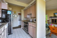 Cedarshore Cottage 5BR Beachfront Northport Home