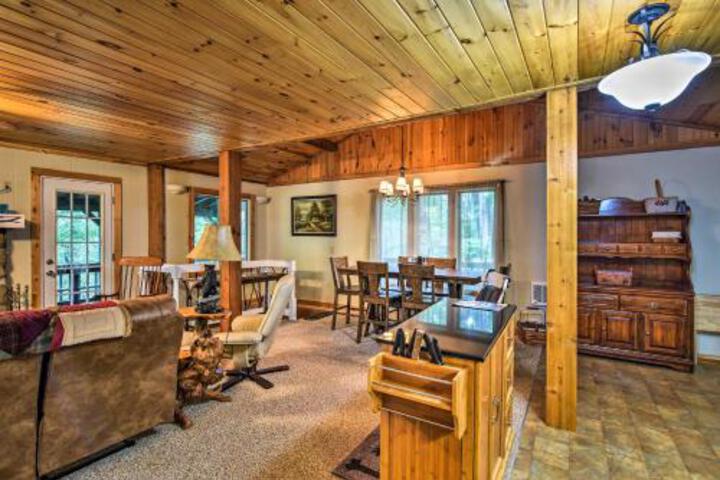 Cozy Robbinsville Cabin W / Deck By Fontana Lake - thumb 0