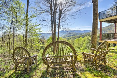 Charming Burnsville Apartment With Stunning Views! - thumb 5