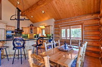 Bearadise Cabin w / Mtn Views Near Hiking