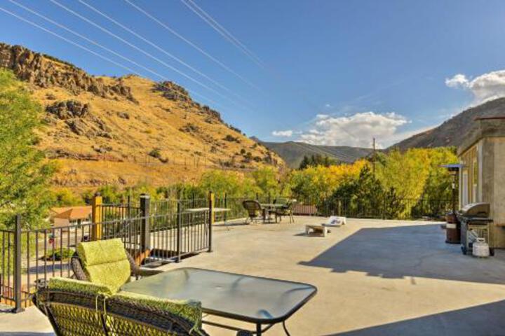 Central Lava Hot Springs Studio W / Deck & Views! - thumb 5