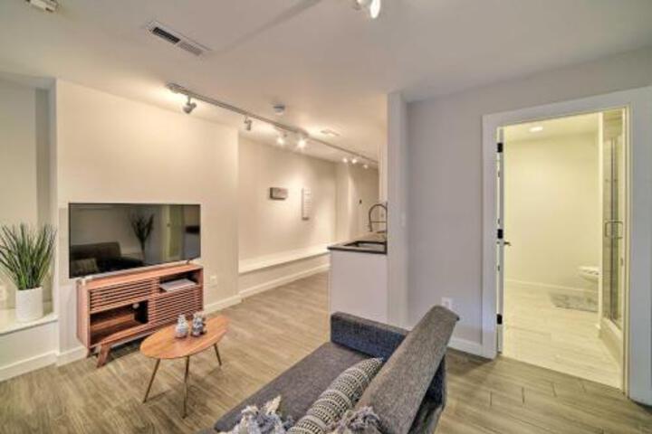 DC Apt: Walk To Metro Station & Convention Center! - thumb 0