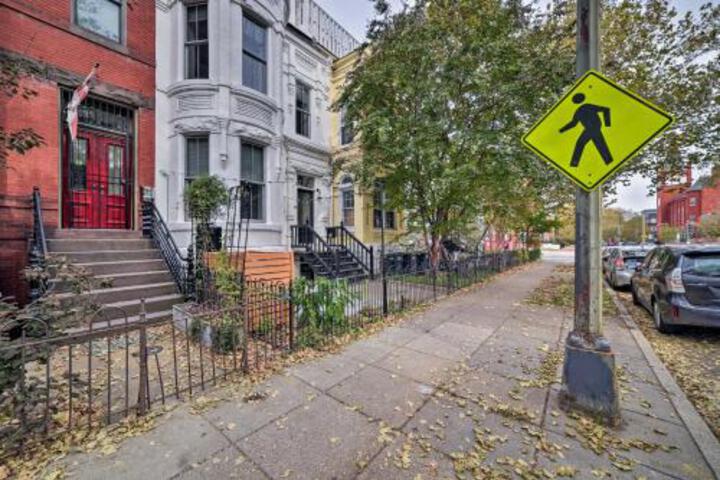 DC Apt: Walk To Metro Station & Convention Center! - thumb 1