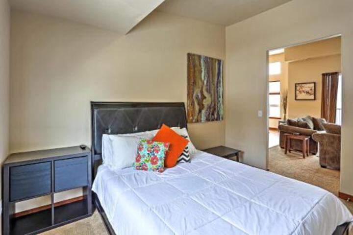 Bright Manson Condo W / Pool & Lake Chelan Views! - thumb 4