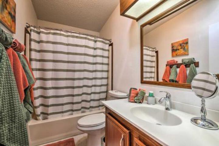 NEW Villages Home In Country Club Hills Golf Pool - thumb 4