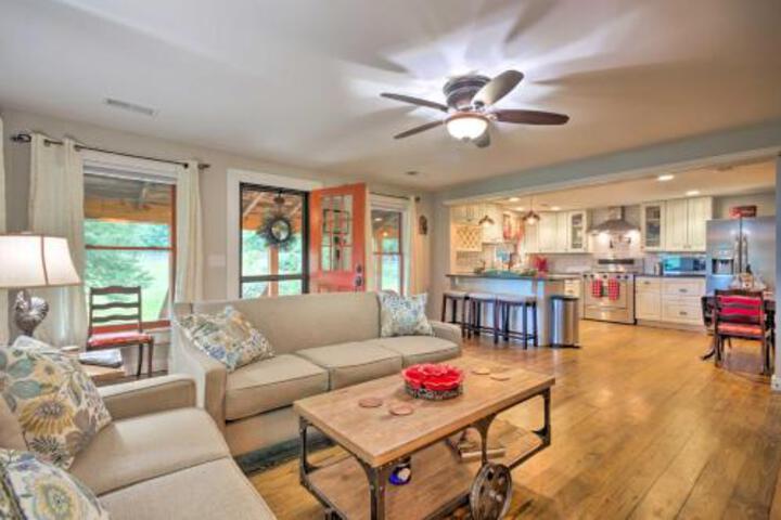 Cabin On Working Alpaca Ranch Near Wineries! - thumb 0