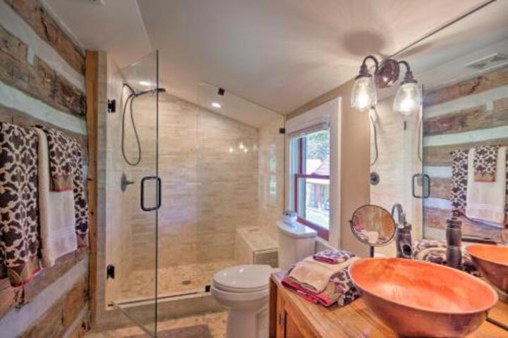 Cabin On Working Alpaca Ranch Near Wineries! - thumb 4