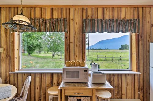 NEW Columbia Falls Cabin W / View 19Mi To Glacier NP - thumb 3