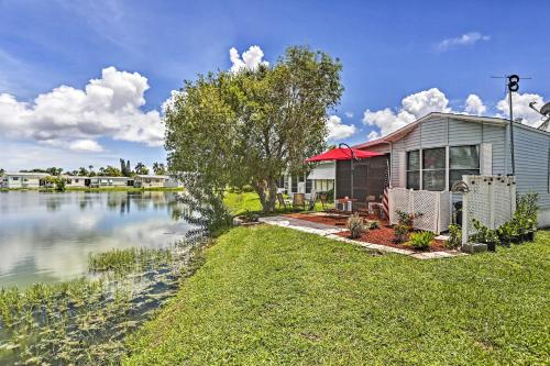 NEW Quiet Fort Myers Home W / Pond View 4Mi To Beach - thumb 6