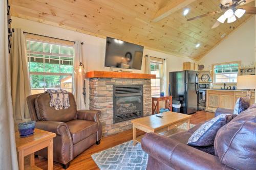 NEW Tuckaseegee Riverfront Cabin W / Private Hot Tub - thumb 0