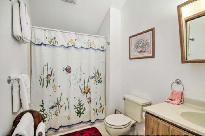 Bethany Beach Cottage W / Porch 400yds To Beach - thumb 6