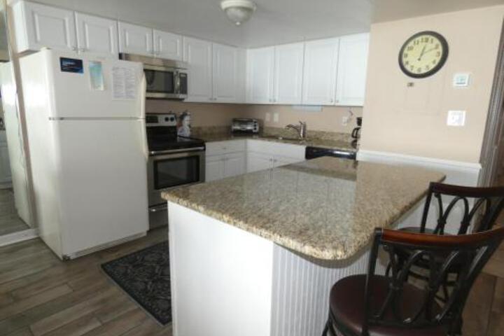 0807 Waters Edge Resort Condo - thumb 5