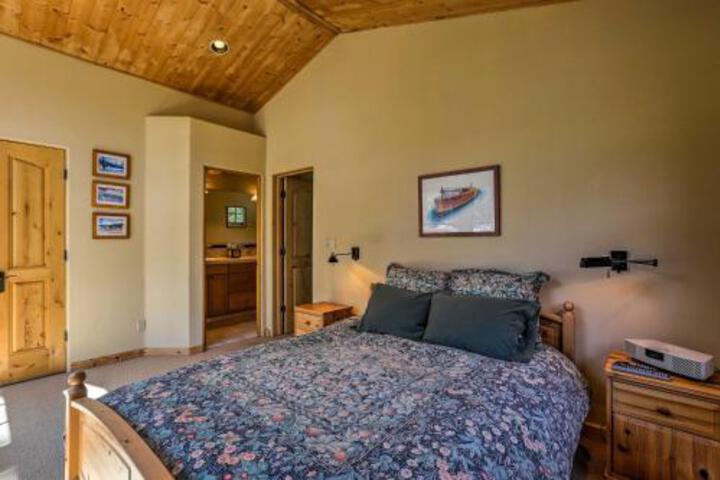 Cozy Alpine Meadows Townhome On The Truckee River! - thumb 0