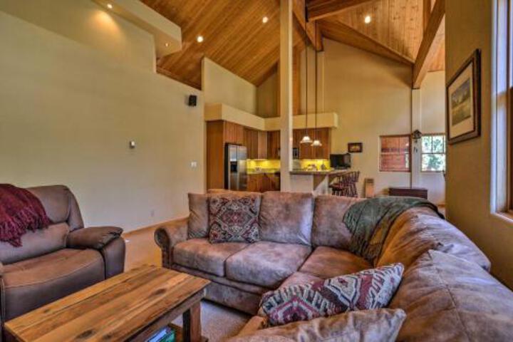 Cozy Alpine Meadows Townhome On The Truckee River! - thumb 5