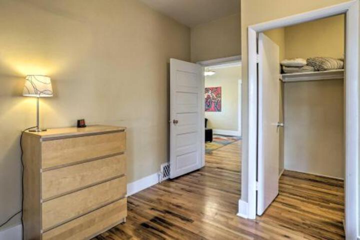 Historic Redstone With Large Backyard Walk To CSU! - thumb 2