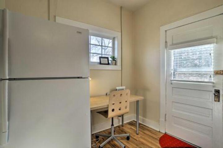 Historic Redstone With Large Backyard Walk To CSU! - thumb 4