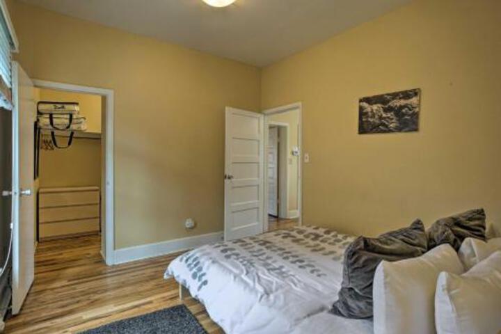 Historic Redstone With Large Backyard Walk To CSU! - thumb 3