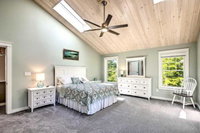 Oceanfront Prospect Harbor House w / DeckView