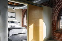 Arch Dome Dtown Large Loft with Rooftop by Zencity