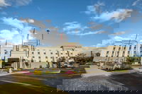 Hampton Inn  Suites Tilton