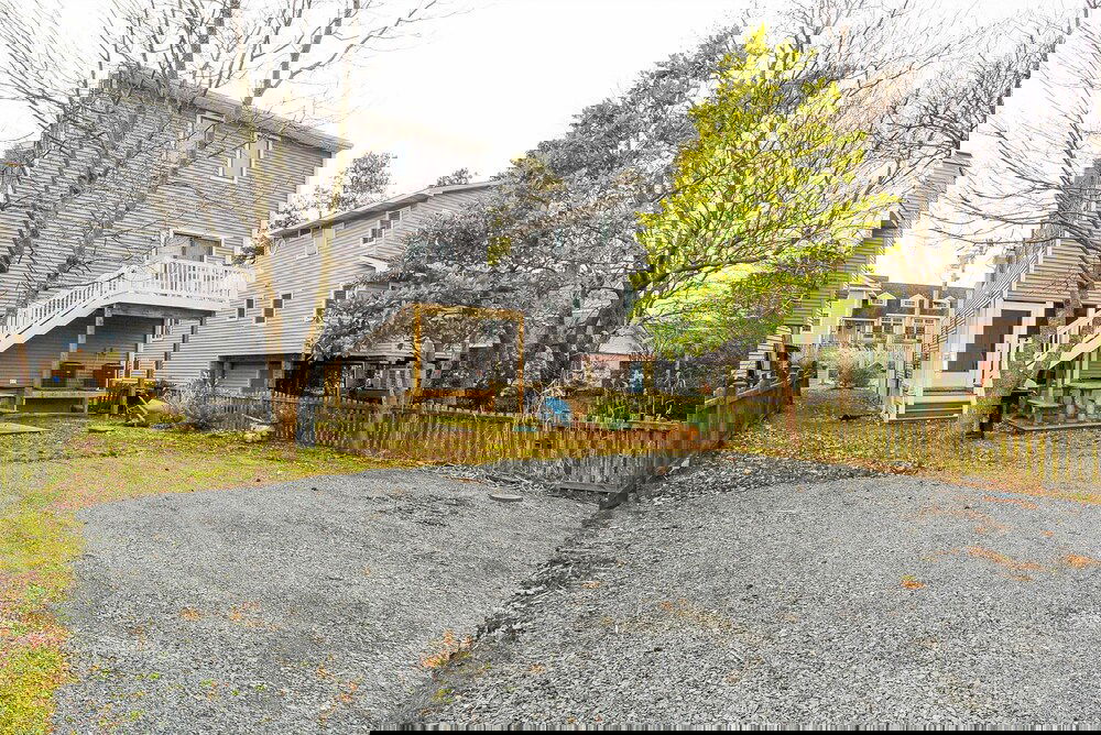 209 Parkwood Street By Long & Foster - thumb 0